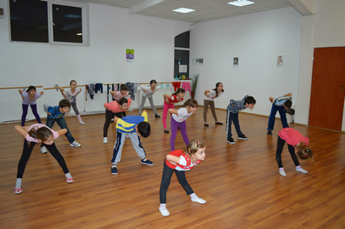cursuri-dans-copii-stop-dance